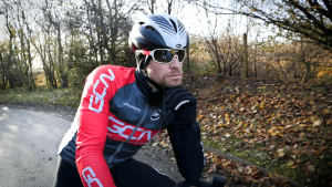 8 Essential Cold Weather Cycling Clothing Tips 0 18 screenshot 1